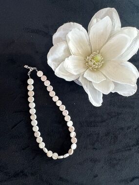 White Howlite Bead Necklace - Elegant Neutral Women's Jewelry